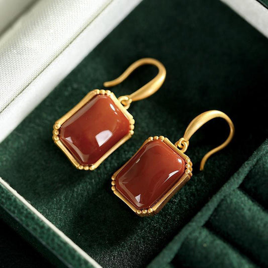 Romantic Gold Earring for Special Moments