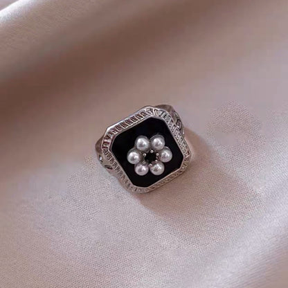 Romantic Pearl Ring for Special Moments