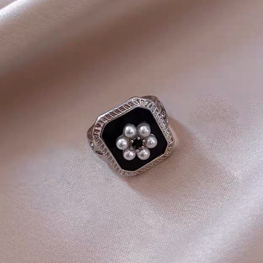 Romantic Pearl Ring for Special Moments