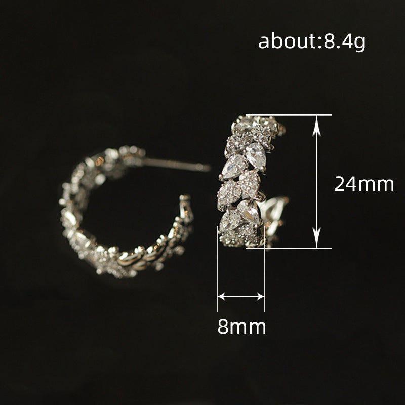 Romantic Earring for Special Moments