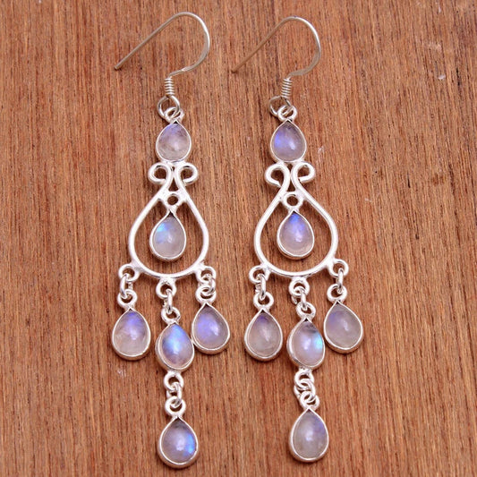 Charming Earring for Any Occasion