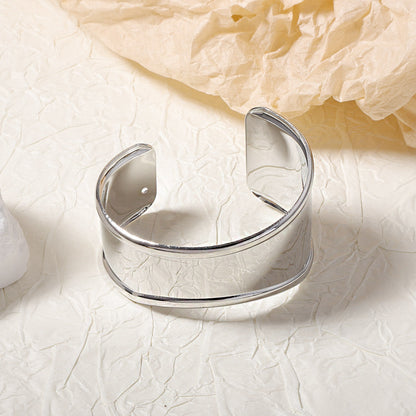 Charming Bracelet for Any Occasion