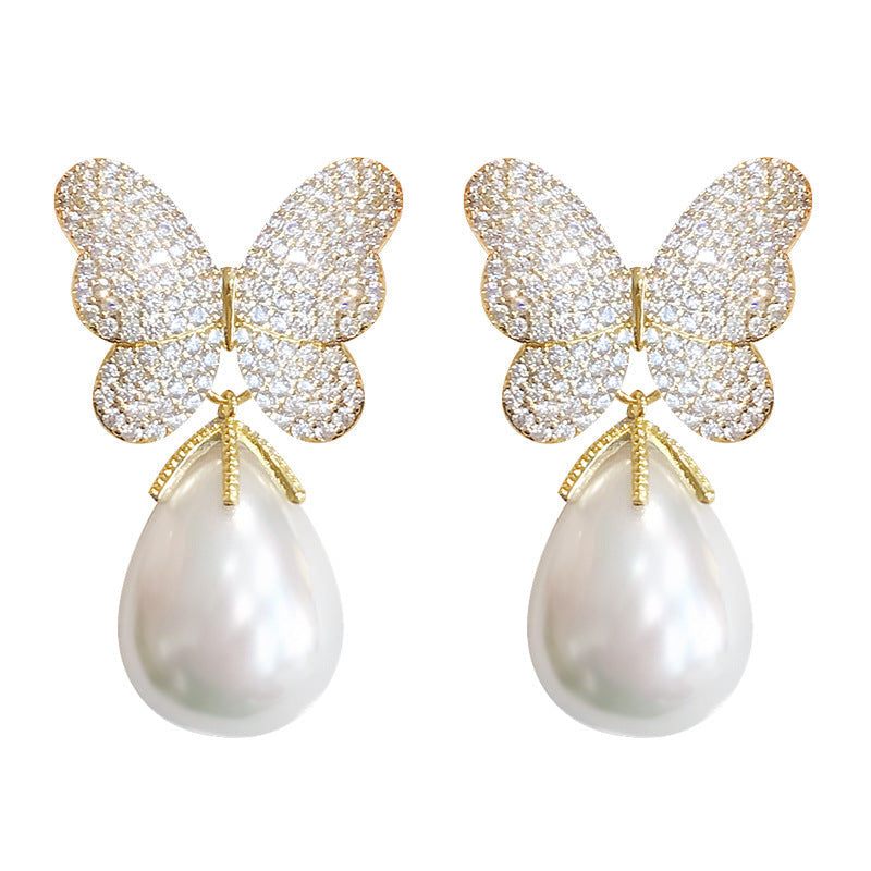 Charming Pearl Earring for Any Occasion