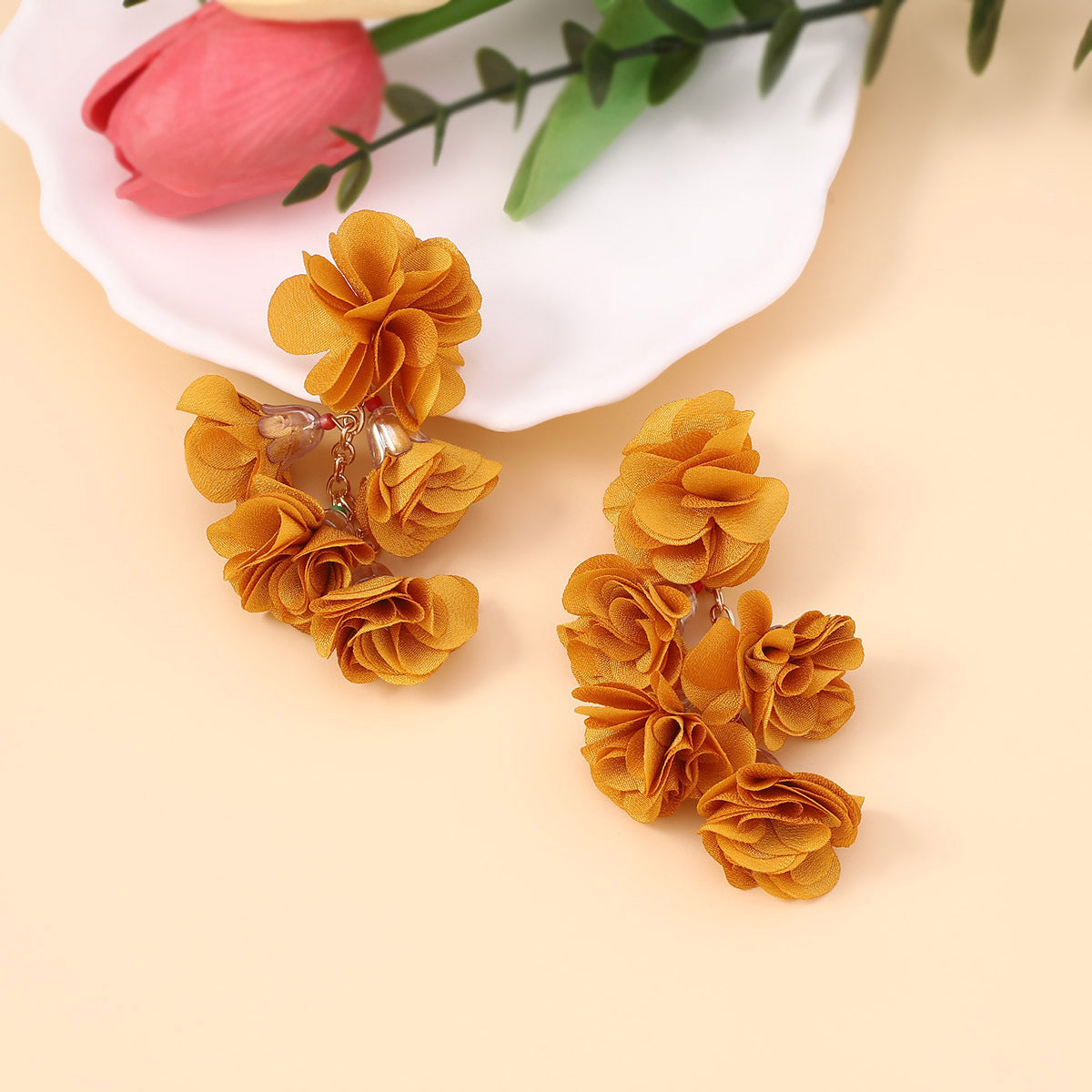 Charming Earring for Any Occasion