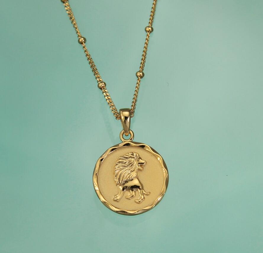 Beautiful Gold Necklace with Unique Style