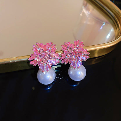 Beautiful Pearl Earring with Unique Style