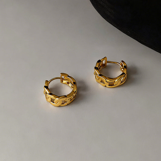 Charming Earring for Any Occasion