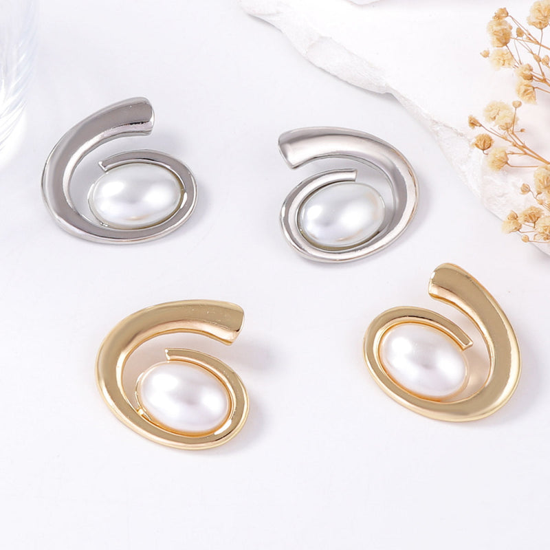 Romantic Pearl Earring for Special Moments