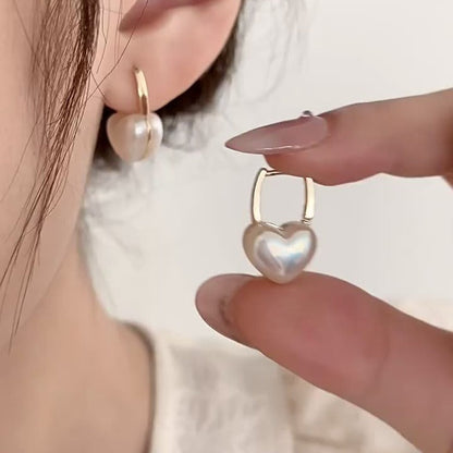 Charming Pearl Earring for Any Occasion