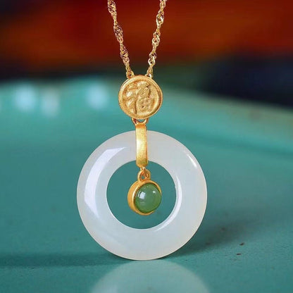 Beautiful Gold Necklace with Unique Style