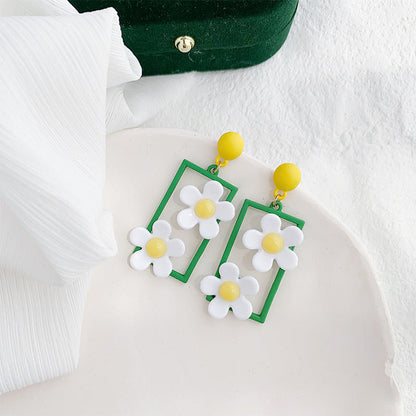 Romantic Earring for Special Moments