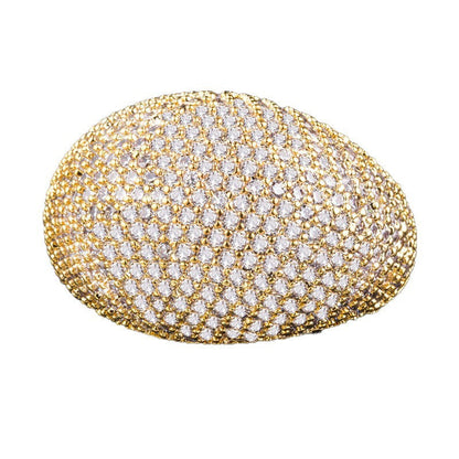 Classic Gold Ring with Timeless Appeal