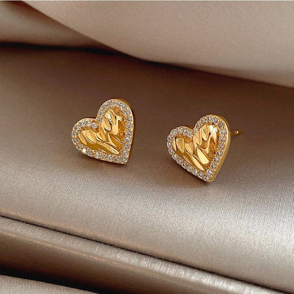 Elegant Earring for Every Occasion