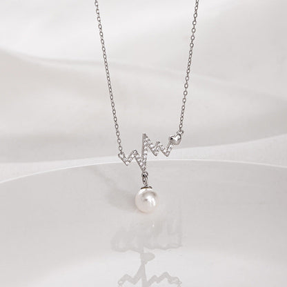 Classic Pearl Necklace with Timeless Appeal