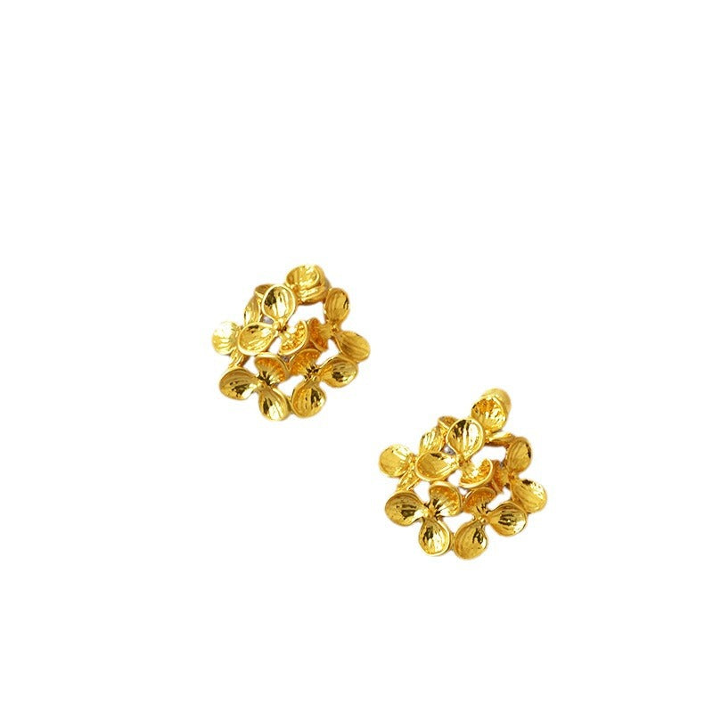 Beautiful Gold Earring with Unique Style