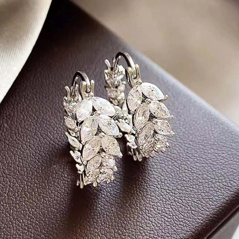 Elegant Earring for Every Occasion
