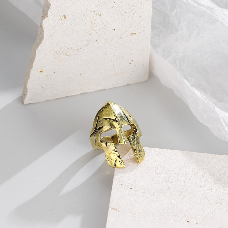 Classic Gold Bracelet with Timeless Appeal