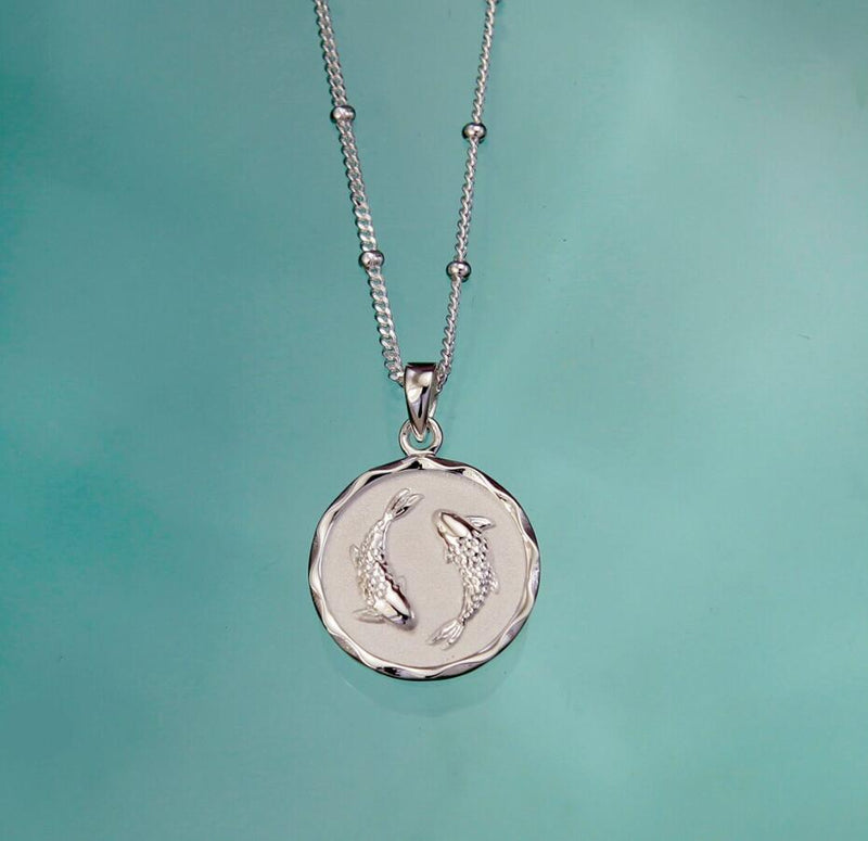 Beautiful Gold Necklace with Unique Style
