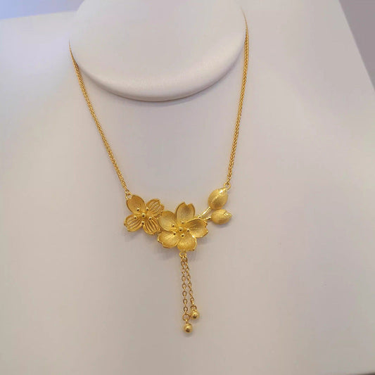 Elegant Gold Necklace for Every Occasion