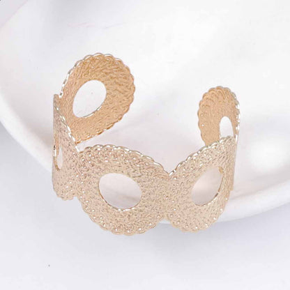 Classic Bracelet with Timeless Appeal