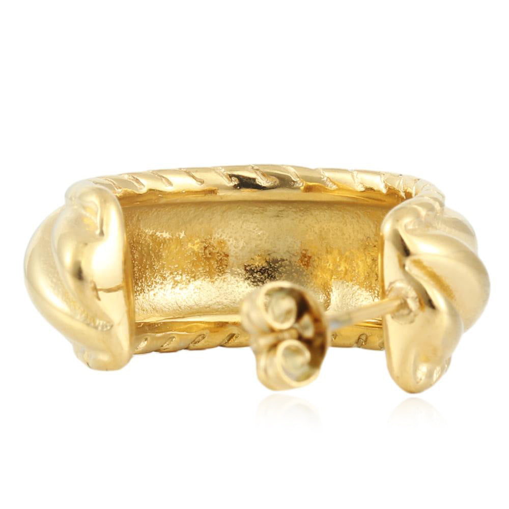 Charming Gold Earring for Any Occasion