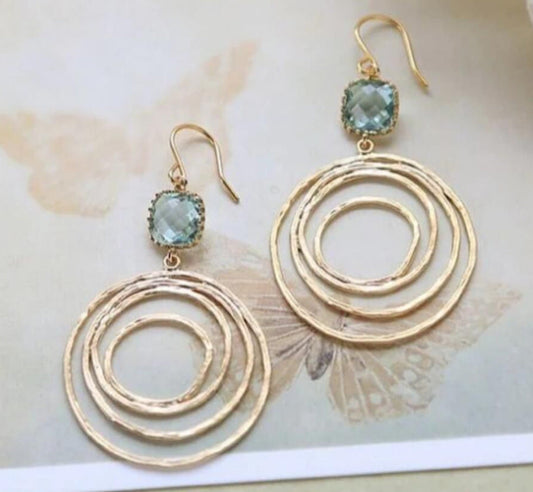 Charming Earring for Any Occasion
