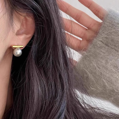 Charming Pearl Earring for Any Occasion