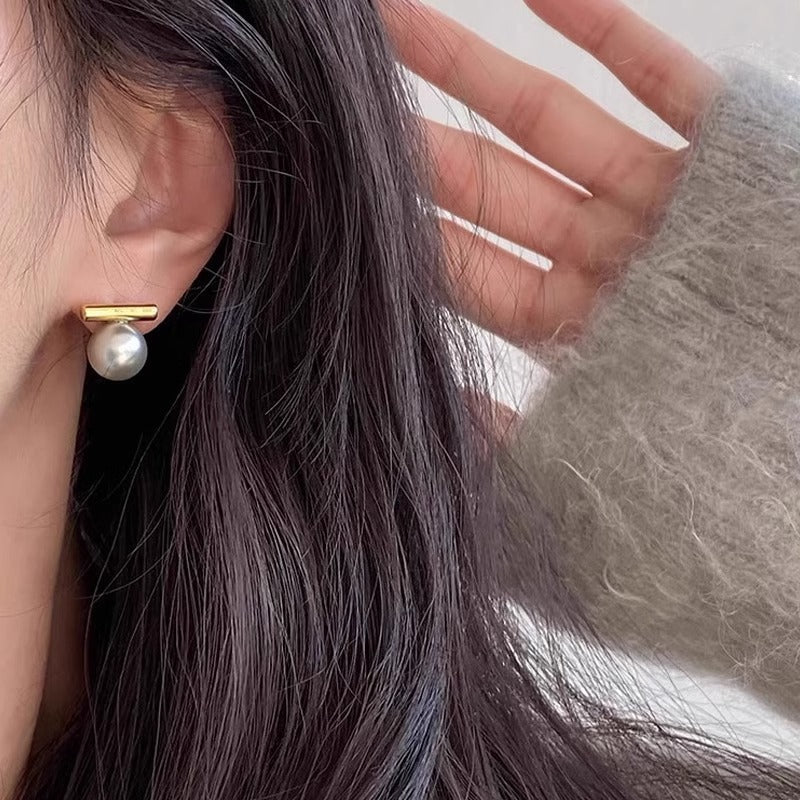 Charming Pearl Earring for Any Occasion