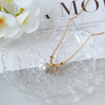 Beautiful Pearl Necklace with Unique Style