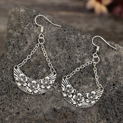Charming Earring for Any Occasion