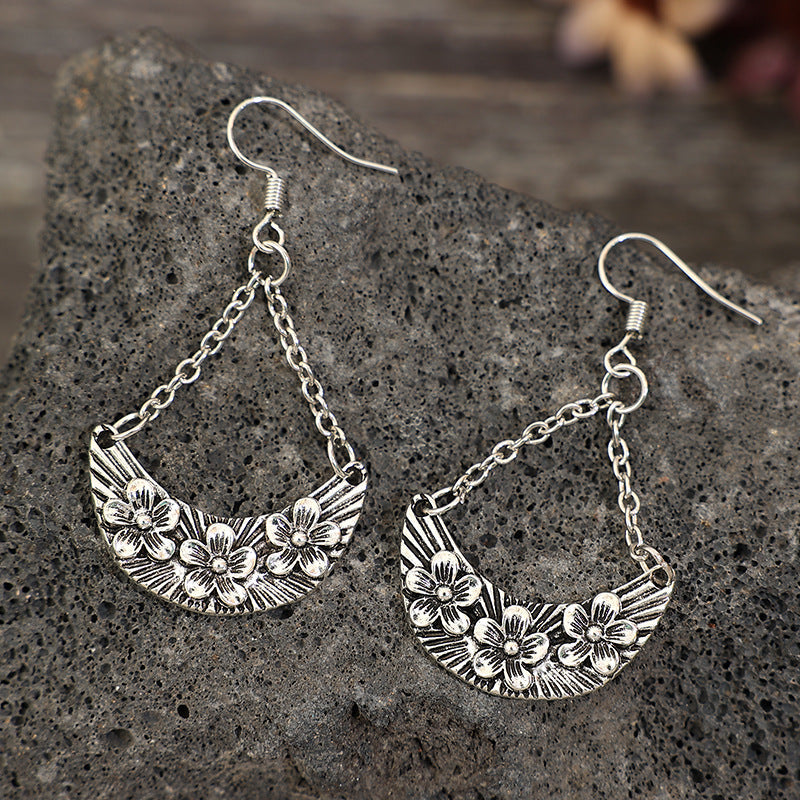 Charming Earring for Any Occasion