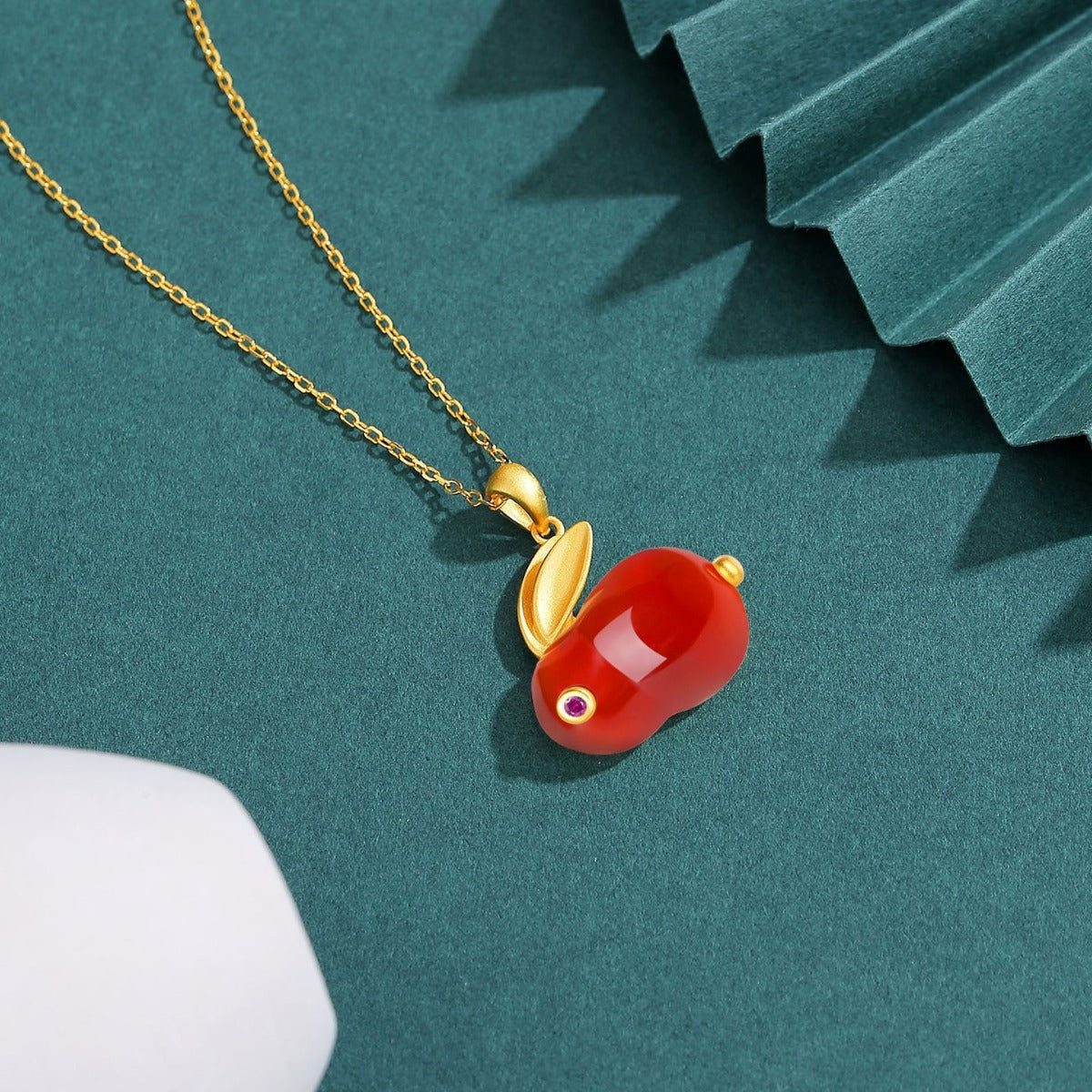Stunning Silver Necklace for Daily Wear