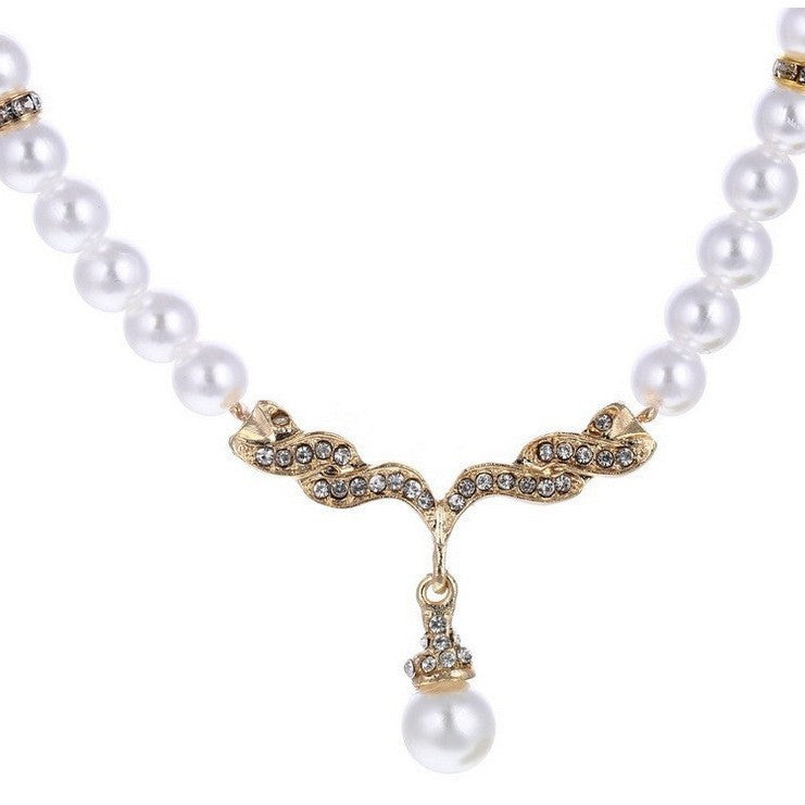 Beautiful Pearl Set with Unique Style