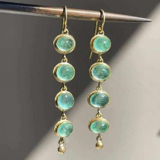 Charming Piece for Any Occasion