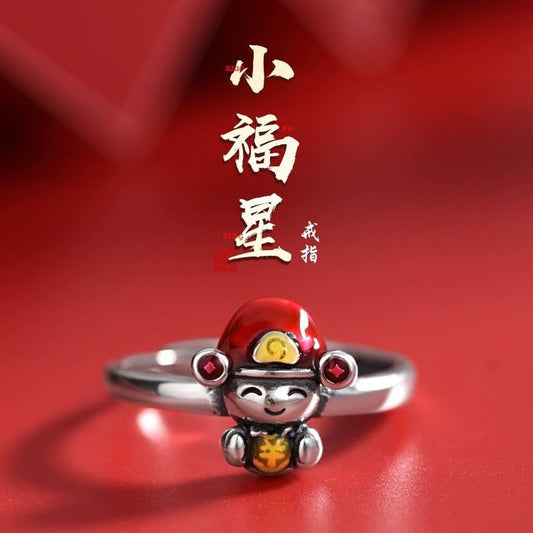Classic Silver Ring with Timeless Appeal
