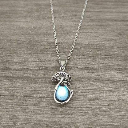 Stunning Necklace for Daily Wear