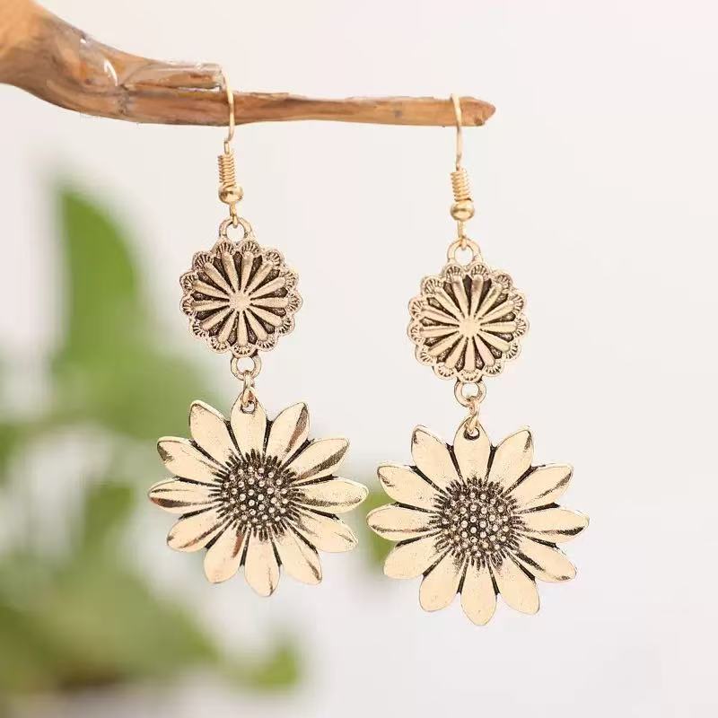 Charming Earring for Any Occasion