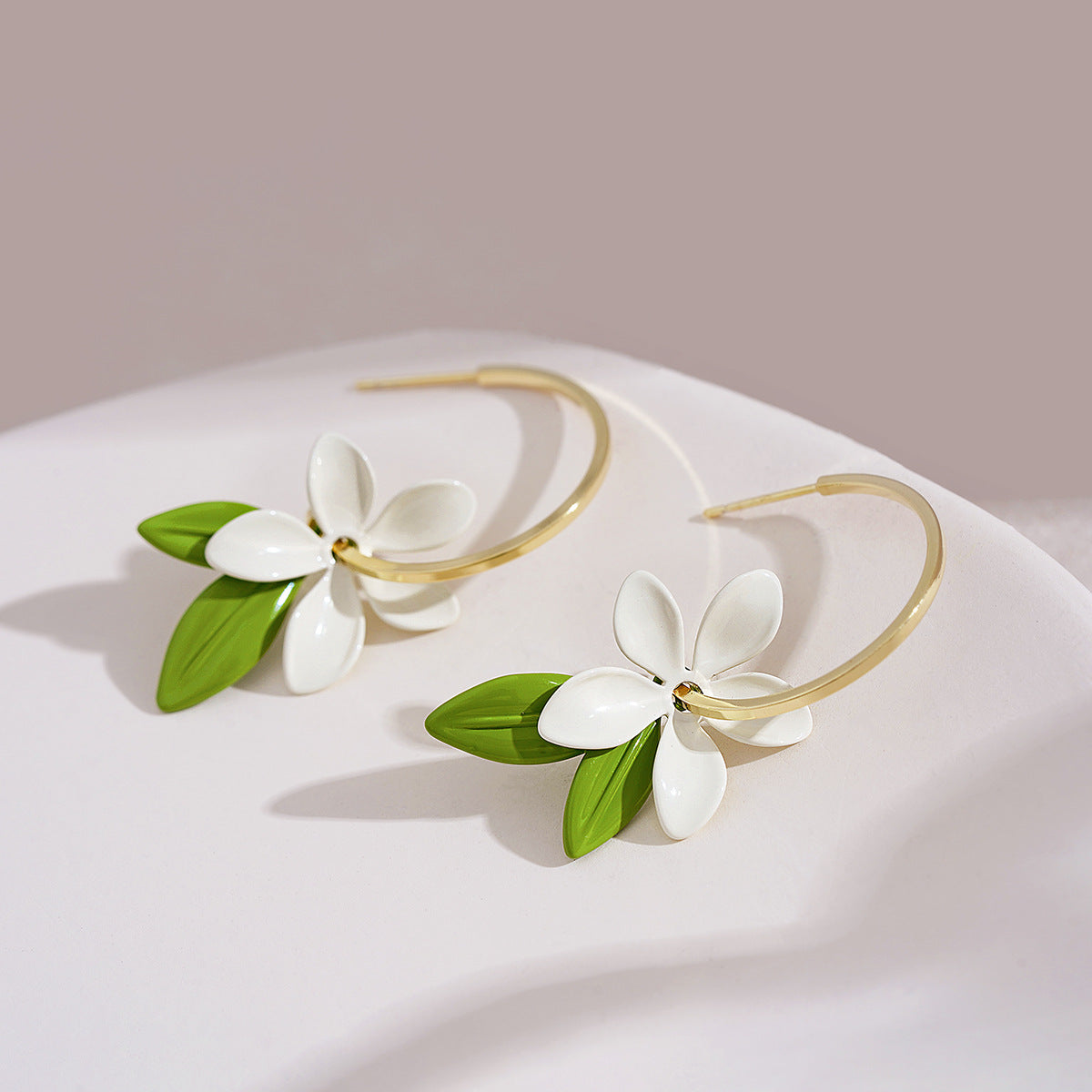 Romantic Earring for Special Moments