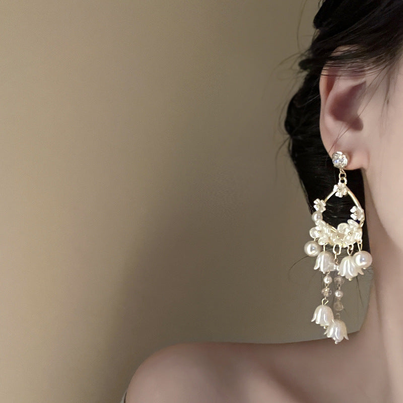Charming Pearl Earring for Any Occasion