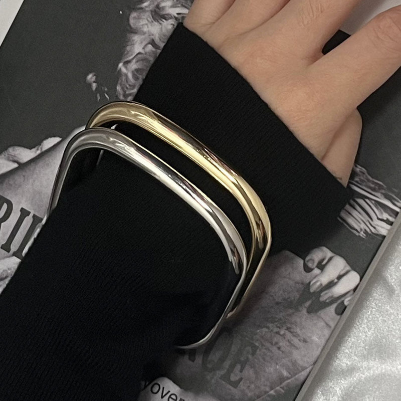 Charming Bracelet for Any Occasion