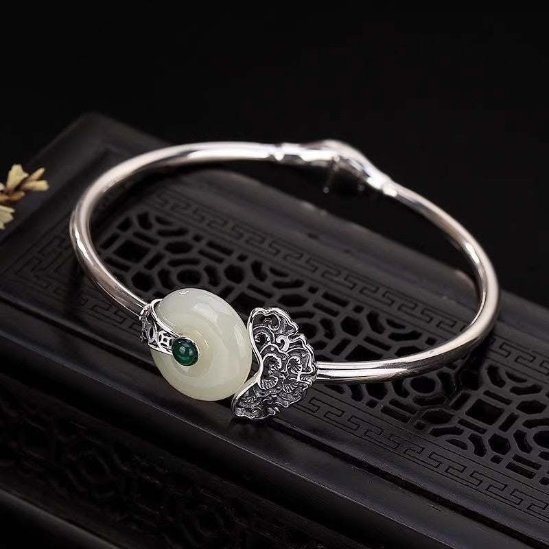 Classic Bracelet with Timeless Appeal