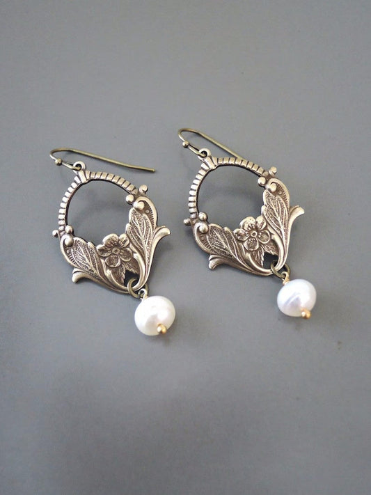 Classic Earring with Timeless Appeal