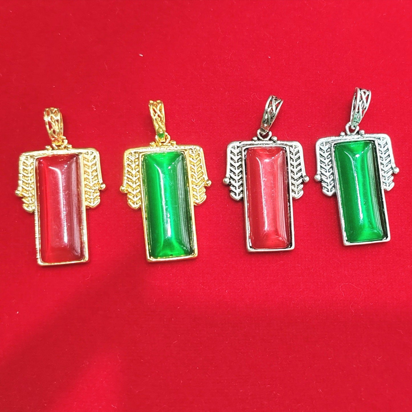 Stunning Necklace for Daily Wear