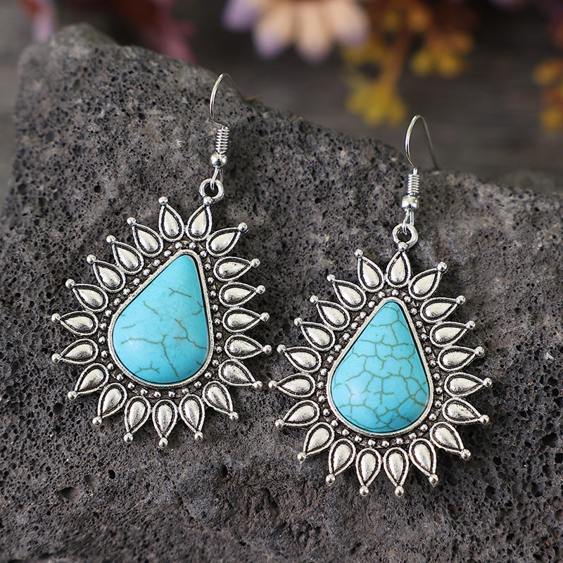 Charming Earring for Any Occasion