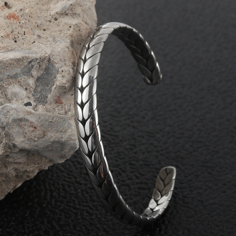 Beautiful Bracelet with Unique Style