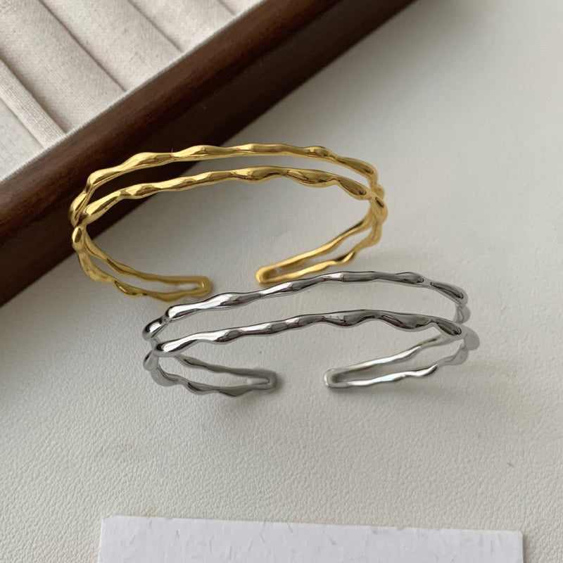 Stunning Gold Bracelet for Daily Wear