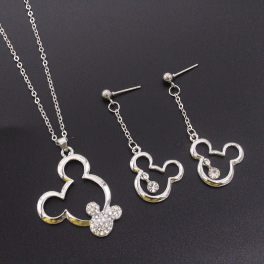 Beautiful Set with Unique Style