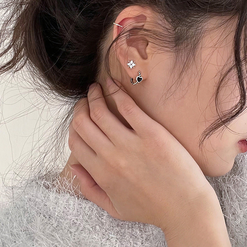 Charming Earring for Any Occasion