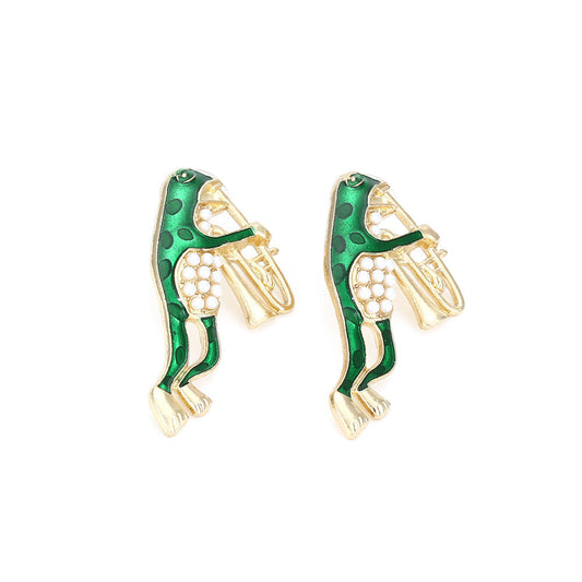 Delicate Artisan Pearl Earring