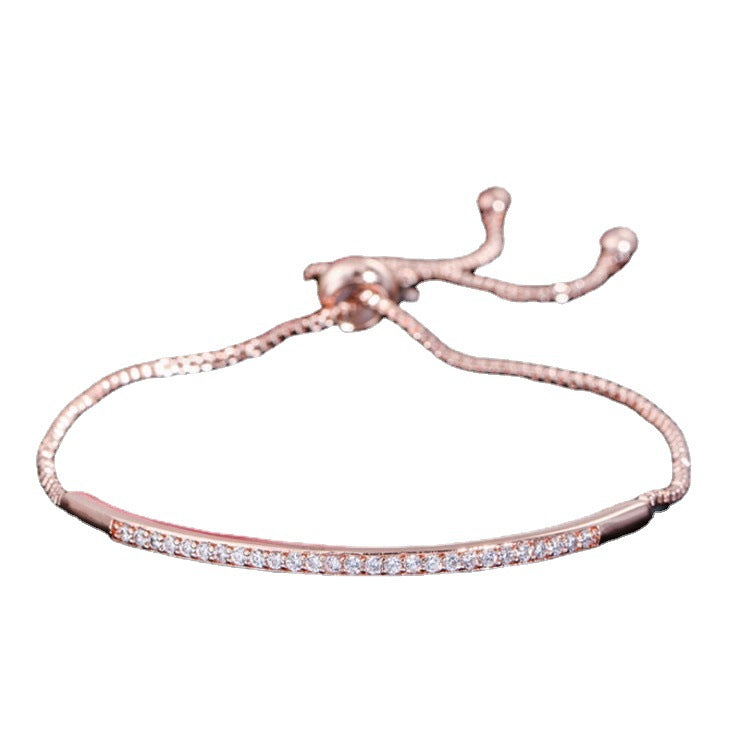 Romantic Gold Bracelet for Special Moments
